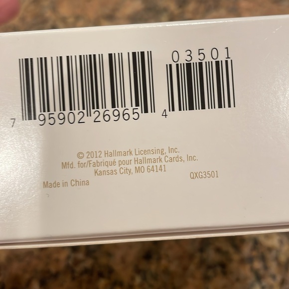 Hallmark Keepsake ornament - Dash Away, All -- New in box - white reindeer gold - Picture 5 of 5